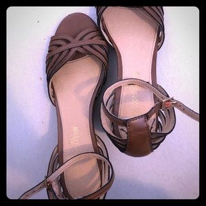 💰4/$20💰Montego Bay Club wedge sandals